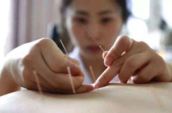 几千年才出这么一个奇葩：因为近视眼丢了性命