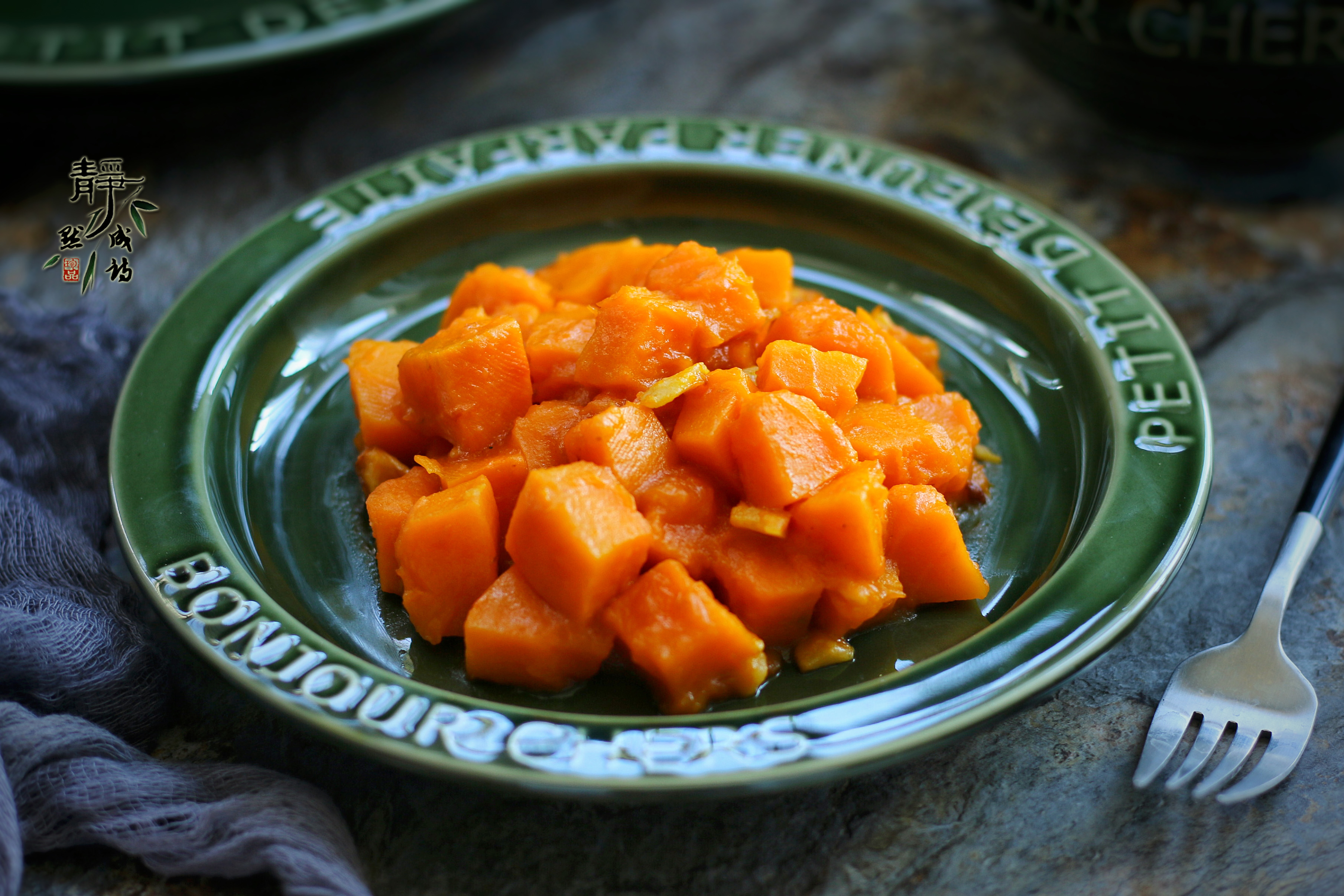 南瓜和什么炖的好吃,南瓜怎么吃好吃又简单熬粥喝