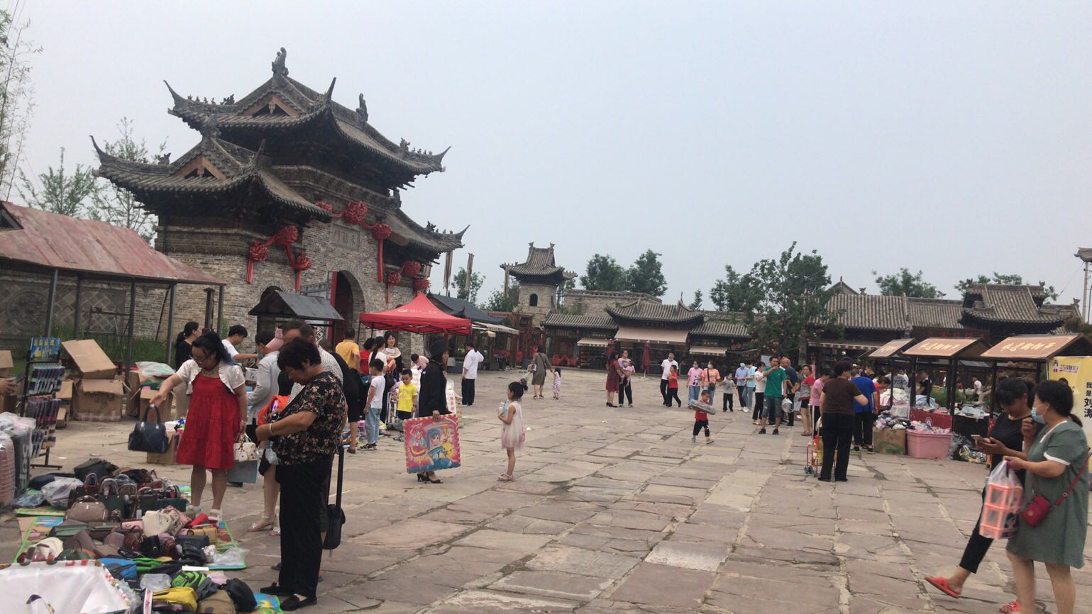 免费为大家牵线搭桥,提供场地寻求合作的项目