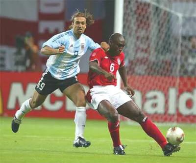 实况足球手游坎德拉,实况手游坎贝尔哪个版本好