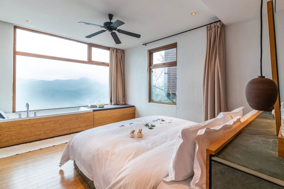 裸心堡折扣,裸心堡观景攻略