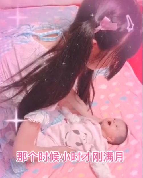 “萝莉姐妹”竟是母女，妈妈双马尾太显嫩，宝爸：这真是我老婆