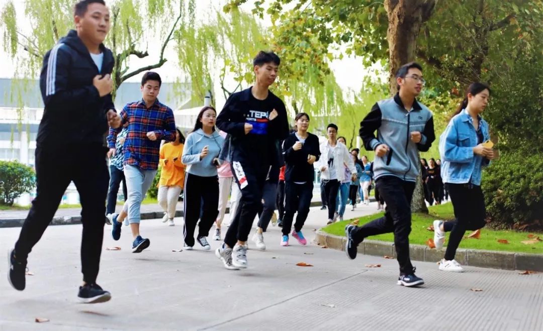 上海市晨跑团,沪上23所高校