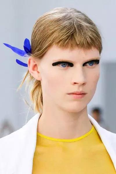 最热门的5款发型,2019年流行的女士发型