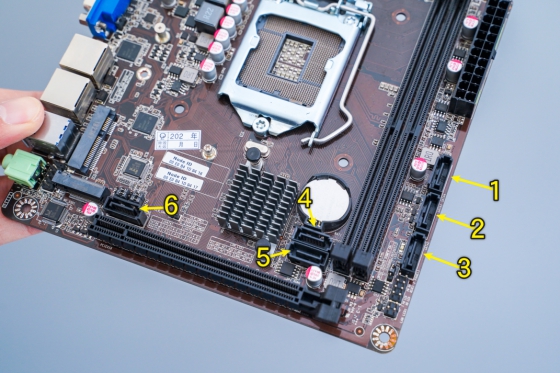 itxnas中端配置,itx主机装nas