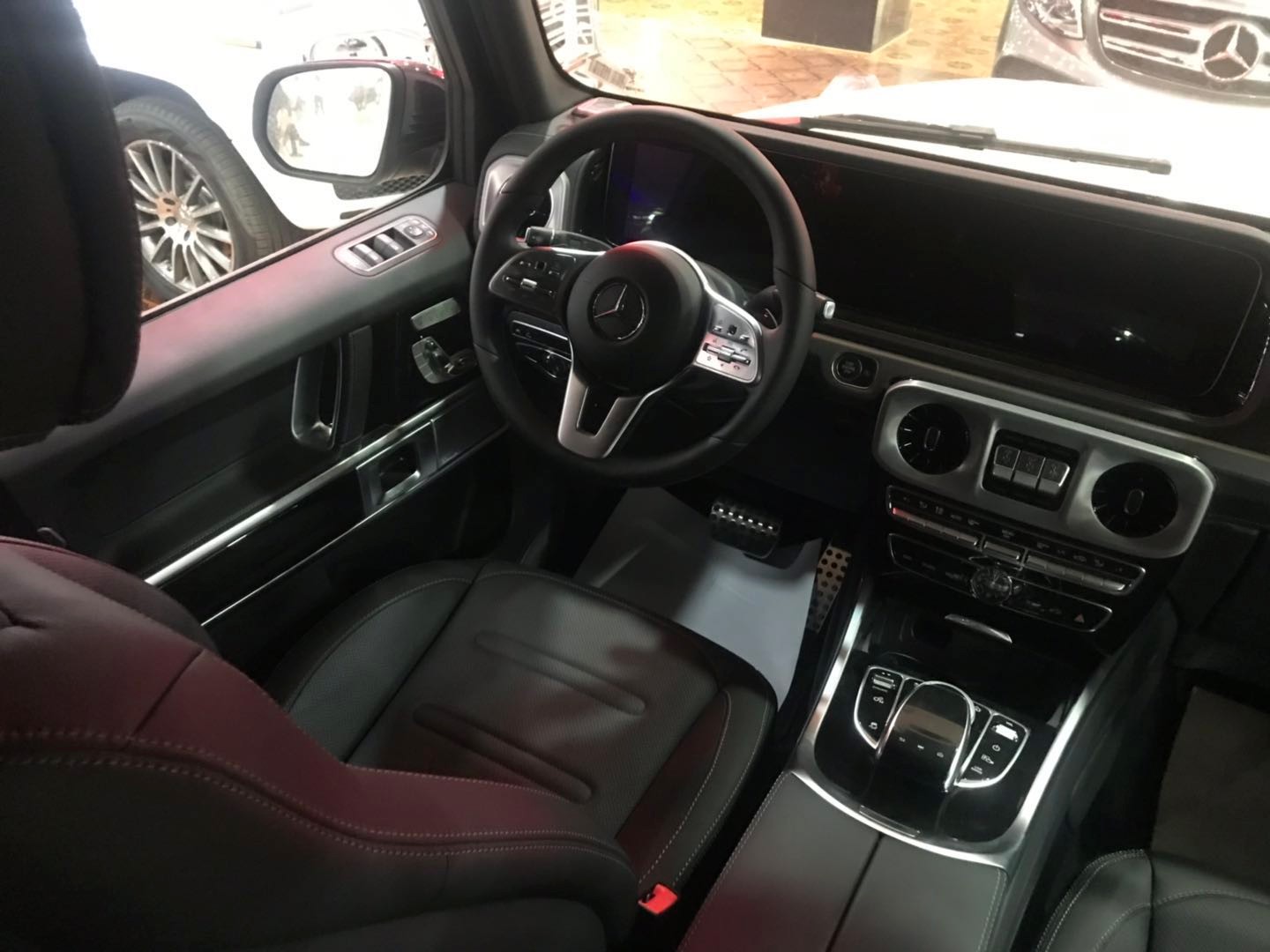 2020款奔驰G550越野界的大哥大拥有三把差速锁顷刻将*途征**变坦途