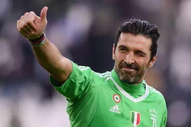 fifa足球世界守门员推荐性价比高,fifa足球世界新引擎