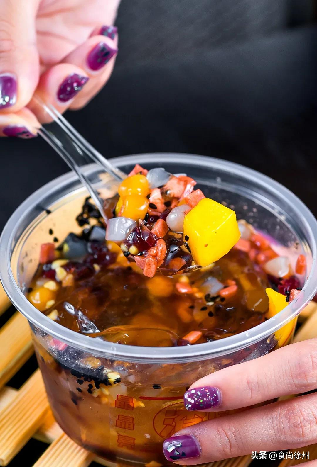 全球疯抢的网红小吃都来徐州苏宁负一层了！100元能吃掉一半