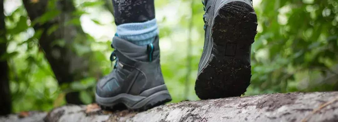 可以防崴脚的户外鞋,户外运动推荐鞋子品牌
