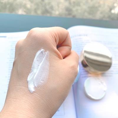 李佳琦伸手“护肤界”，安利这四款面霜平价又好用，太懂女人的心