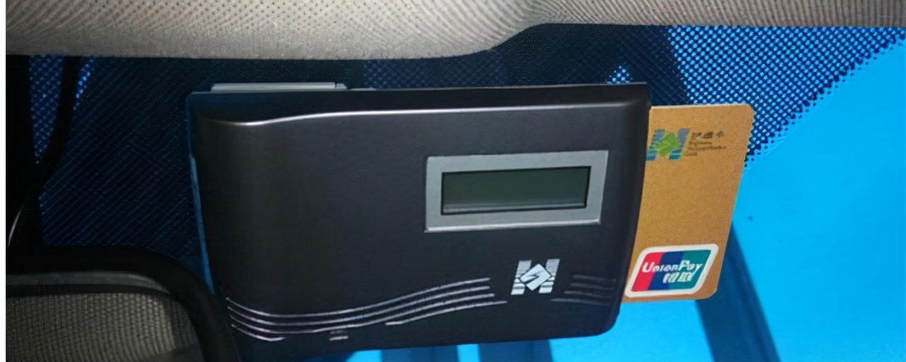 别人借车我把etc拔了可以吗,汽车etc卡拔掉别人还能使用吗