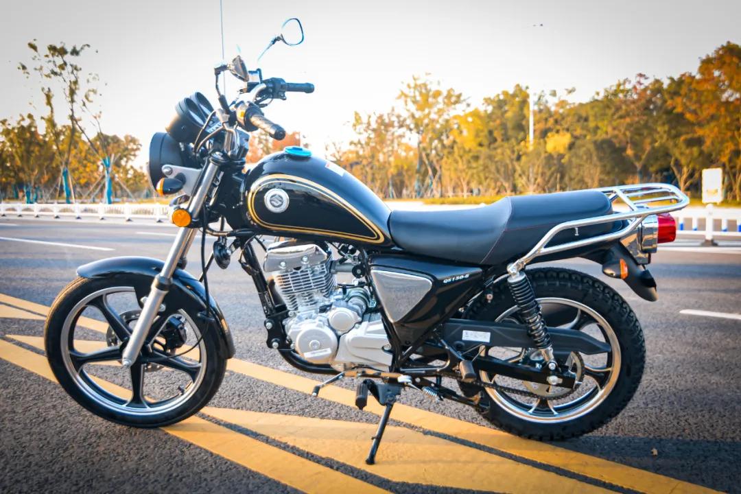 7980起铃木首款小太子悍道150静态测评:合资车*国卖**产价