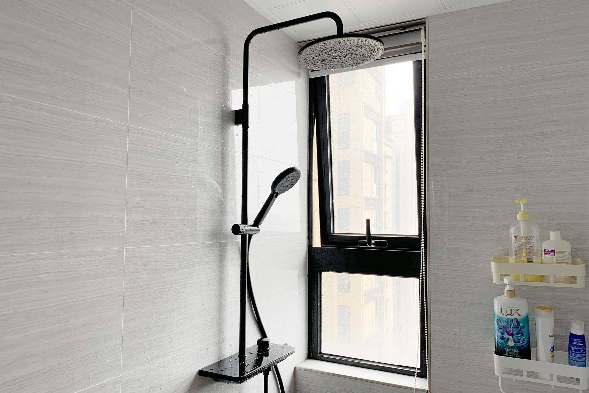 小米智能淋浴花洒,小米大白恒温花洒怎么样