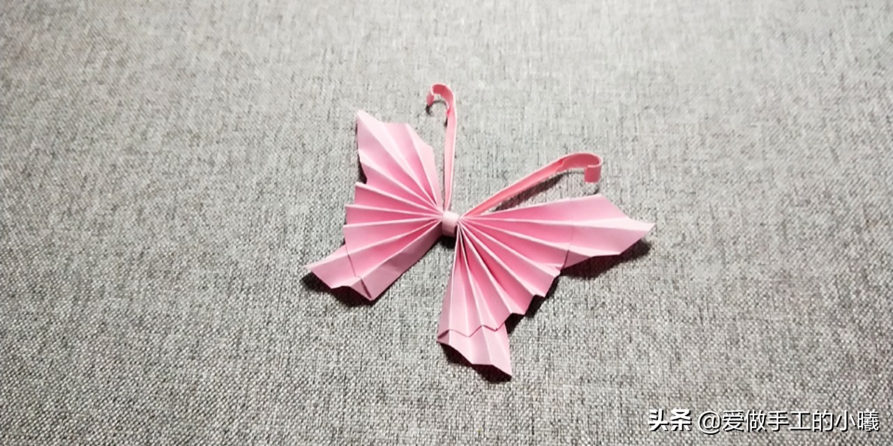 小蝴蝶折纸简单教程,小蝴蝶的折纸方法非常简单