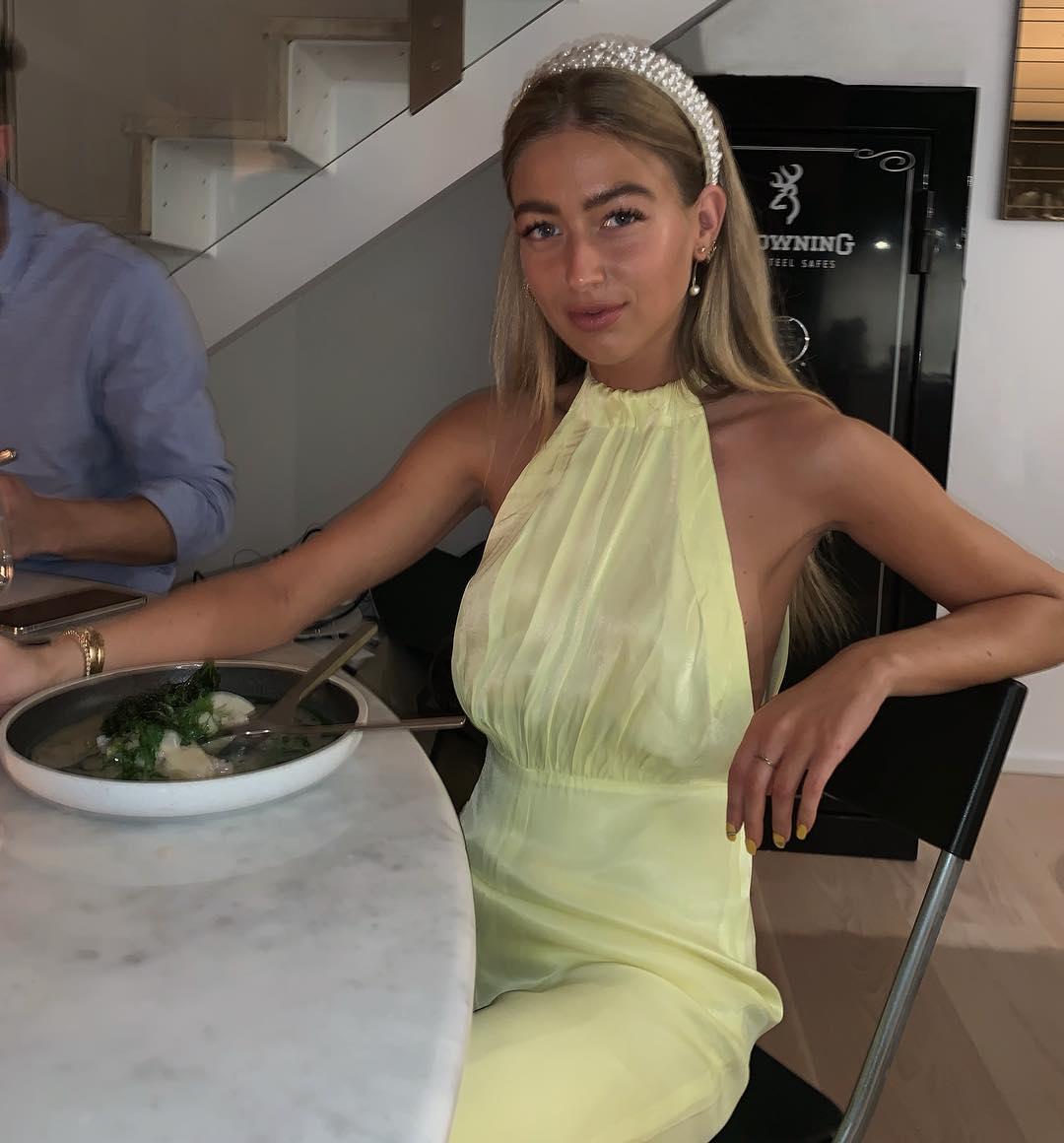 趋势|发带绑一绑，让新的一年从头开始美