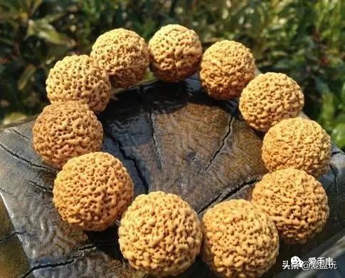 滴血莲花菩提盘玩前后对比效果图,21颗菩提手串盘玩