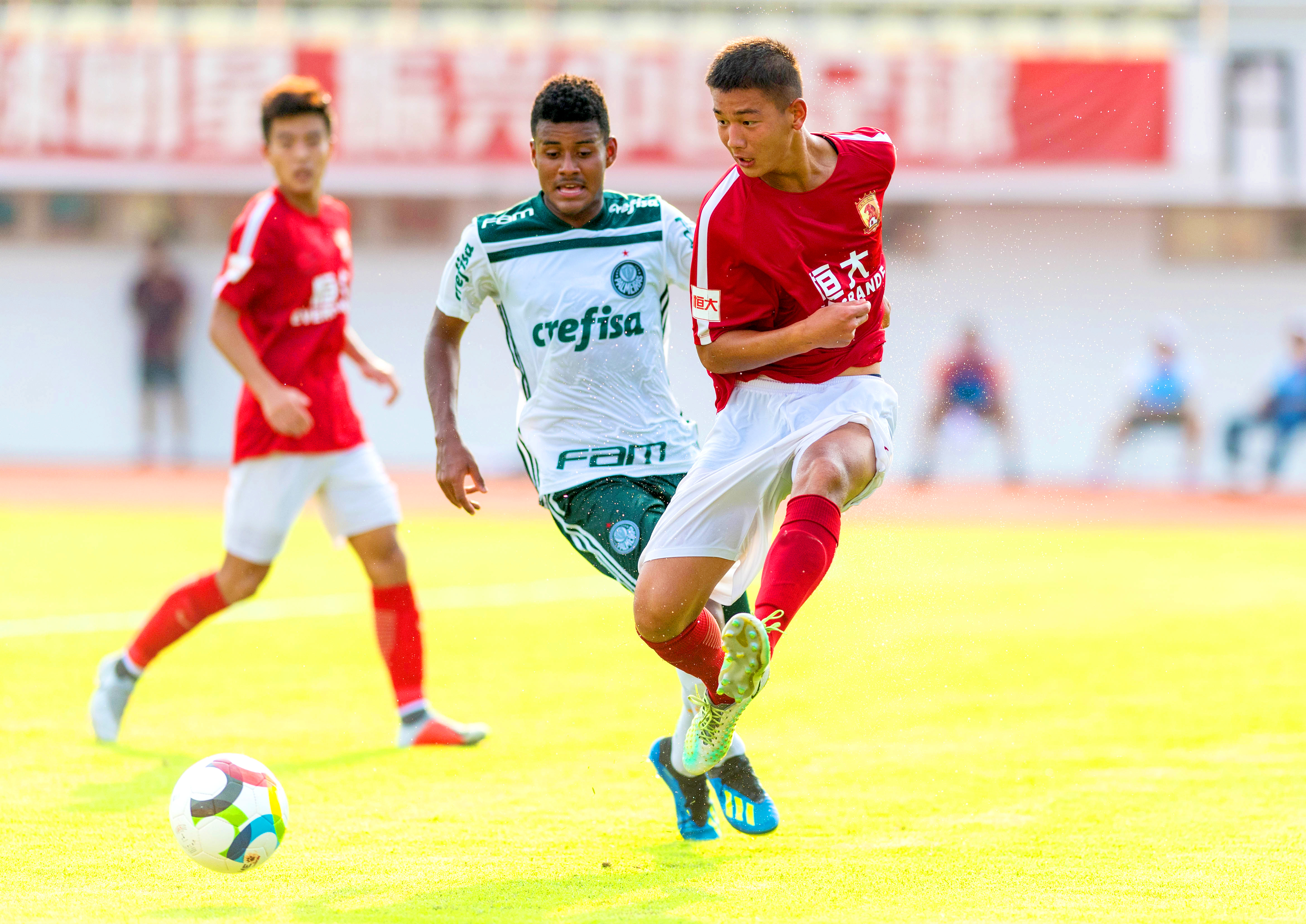 只进不出恒大冬窗转会计划曝光,广州队只出不进