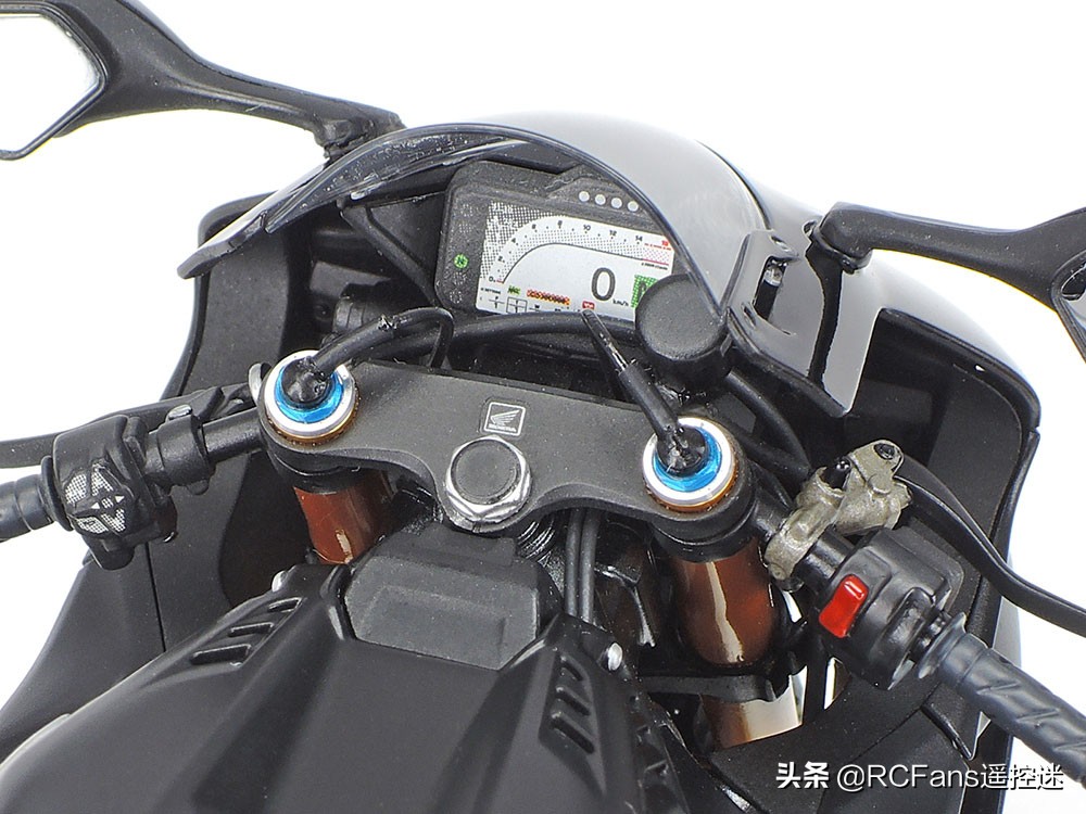 TamiyaHondaCBR1000RR-RFIREBLADESP静态模型