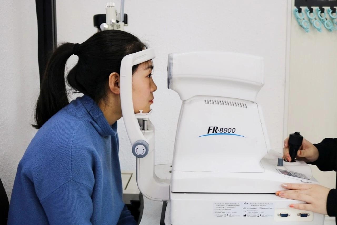 眼镜配镜要懂的常识,怎样挑选眼镜不会滑