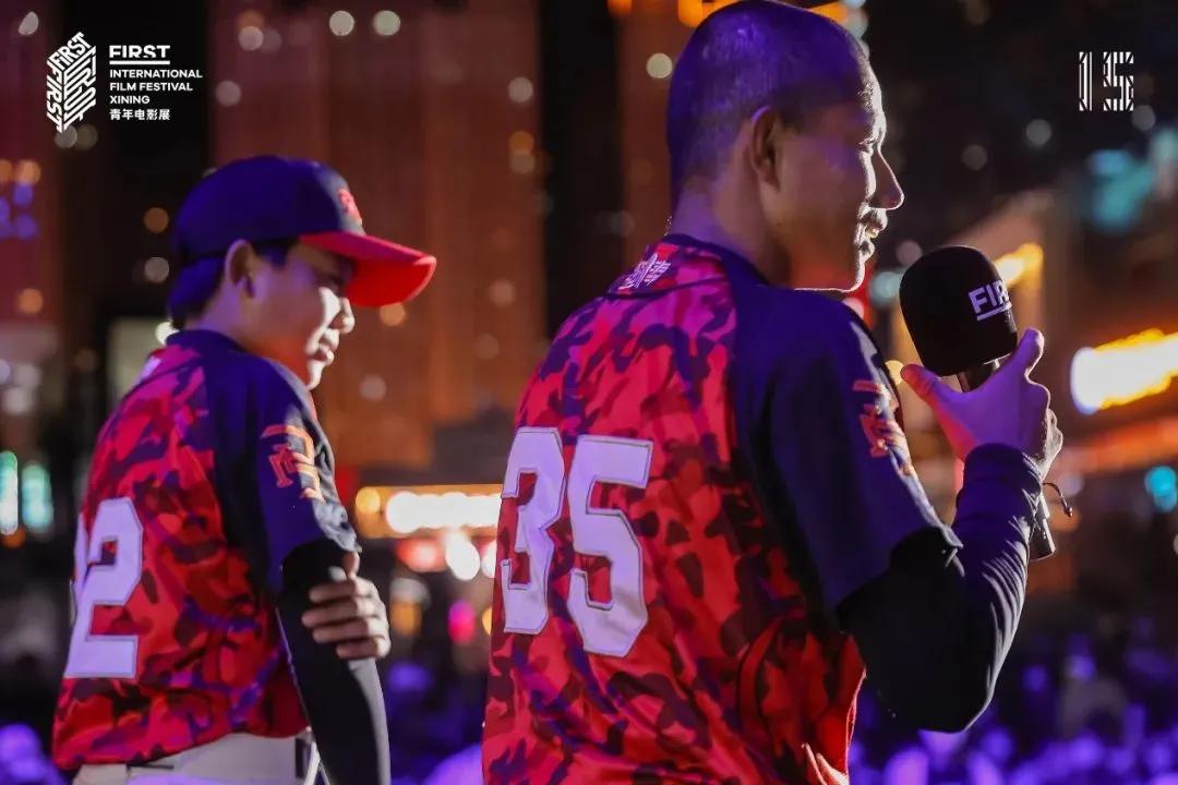 mlb中国区总裁祁冬,mlb采访接球