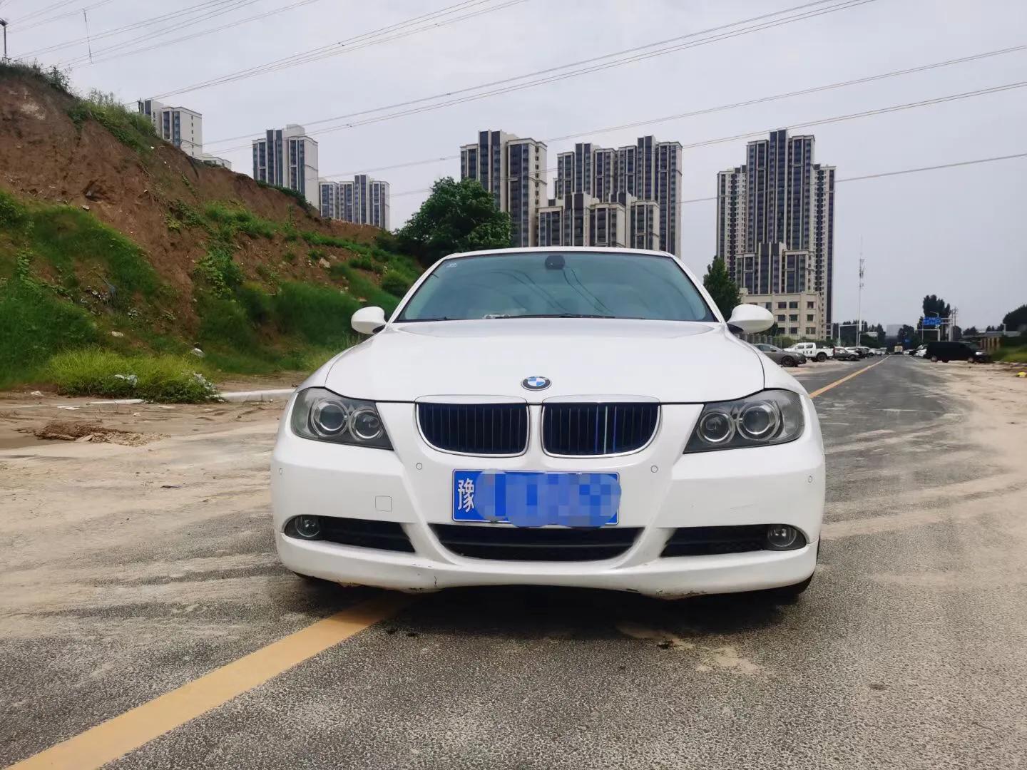 3万多块钱的宝马是什么车,十几年的宝马值不值得入手