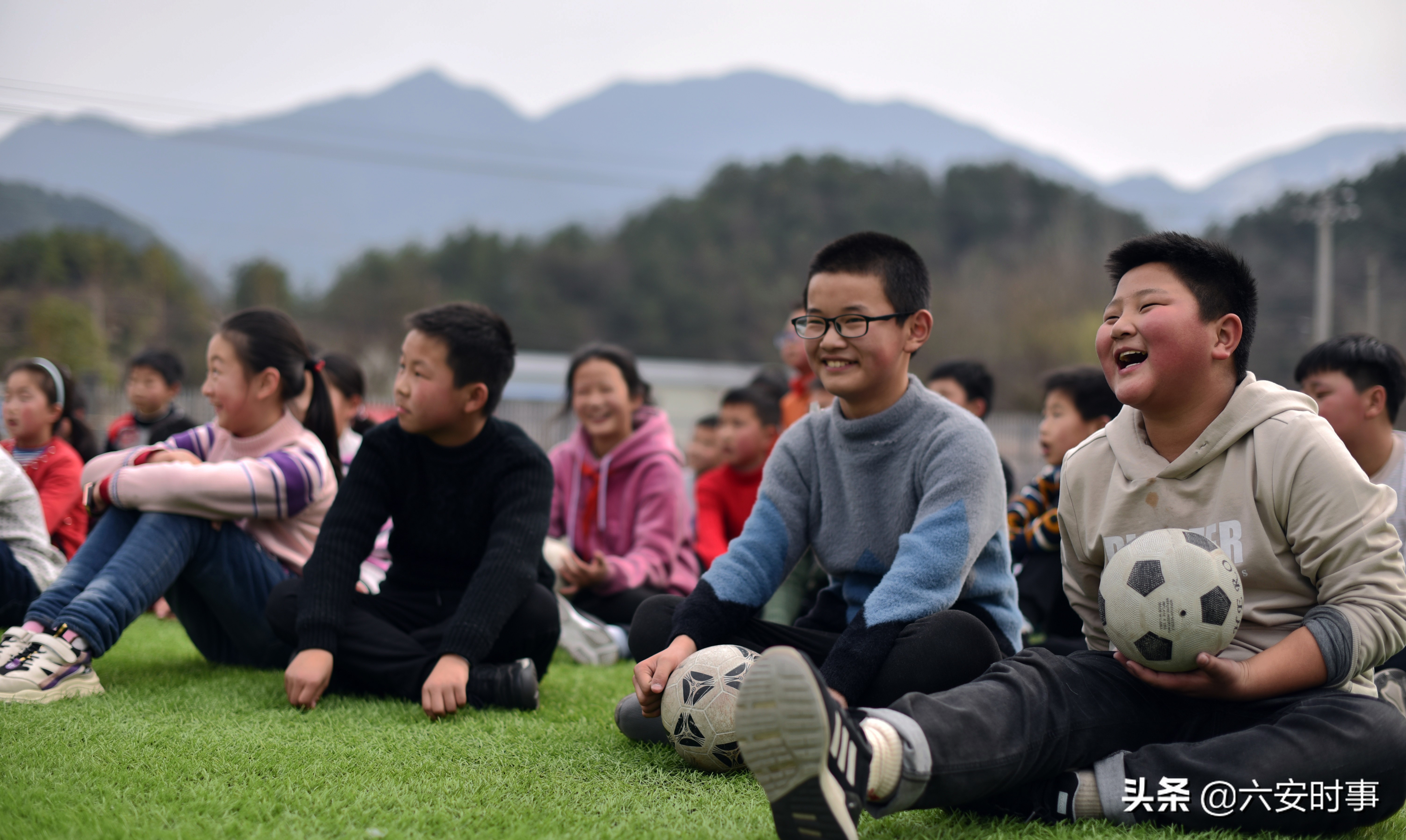 宿州市志愿者开展培训,志愿者来到小学传承雷锋精神
