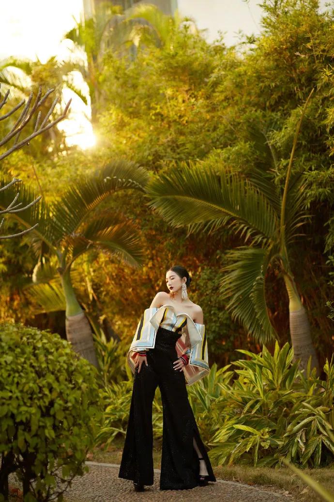 盛典集聚，明星身上百万级别的「高定礼服」，都有哪些“秘密”？