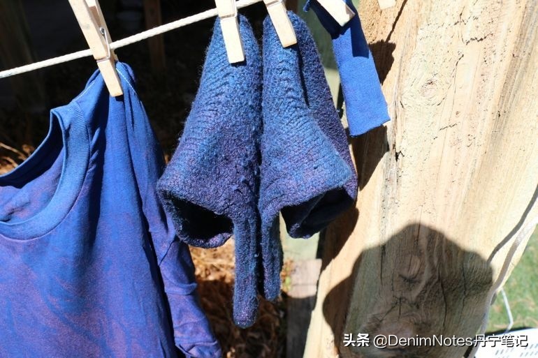 牛仔裤褪色了可以重新染色吗,牛仔裤褪色一般是什么颜色