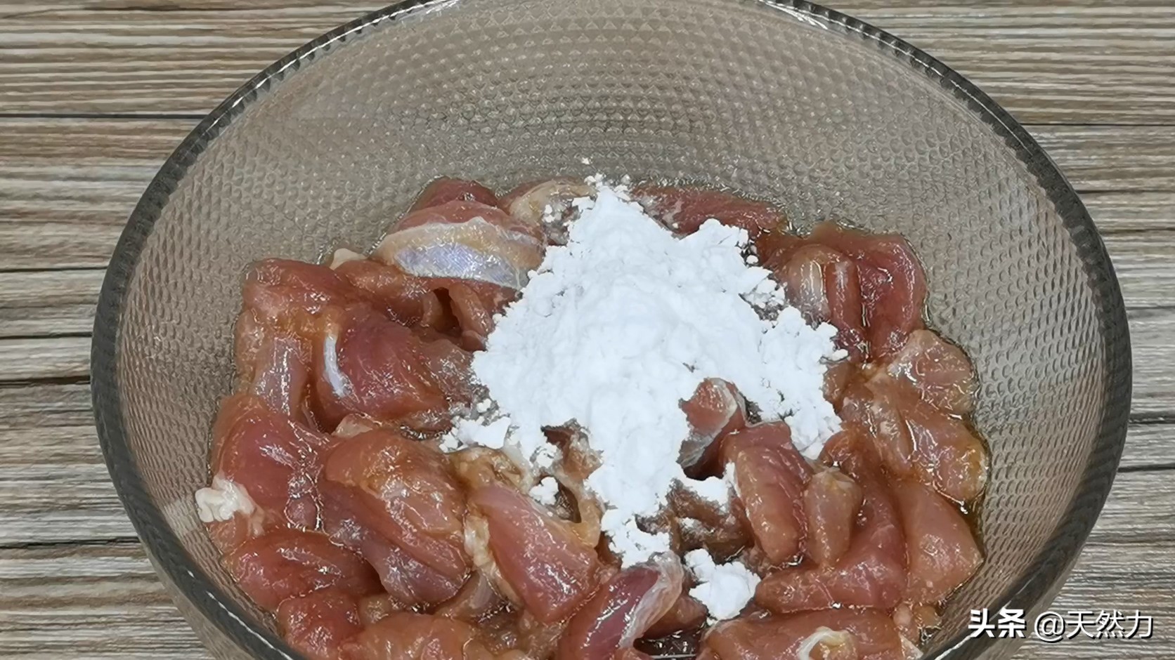 炒肉不粘锅的诀窍妙招姐,炒肉不粘锅的方法