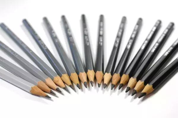 什么牌子的画材好用,世界十大画材排行榜