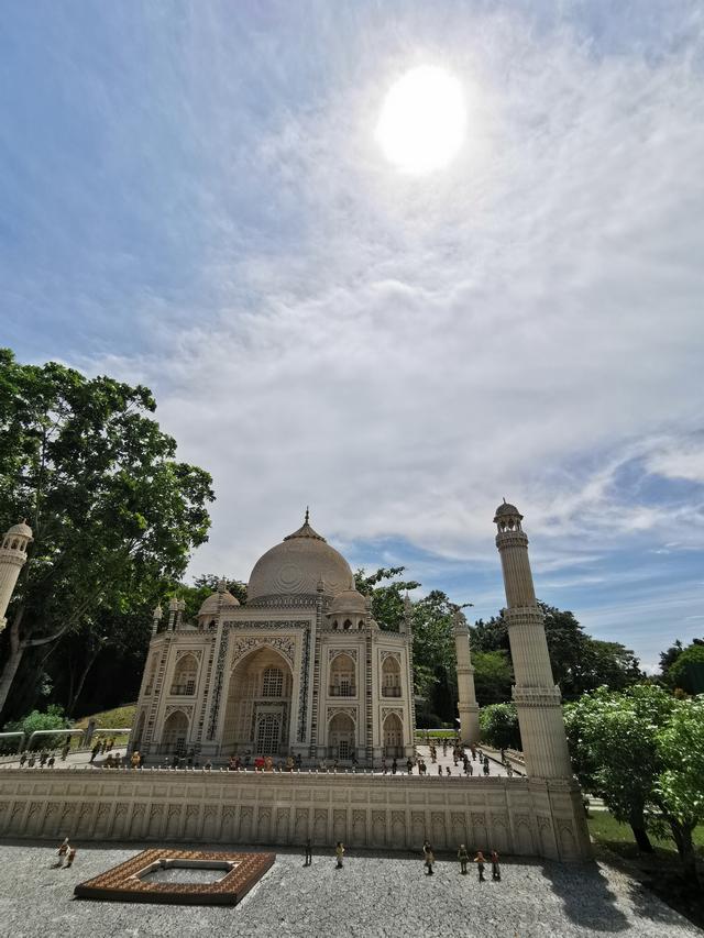 同样是主题乐园，为什么一定要去乐高？