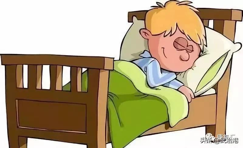 高低肩怎么自我矫正学会这几招,高低肩怎么自我矫正健身