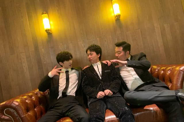 蔡徐坤蔡小葵奔跑吧第四季第一期,蔡徐坤和小葵奔跑吧兄弟