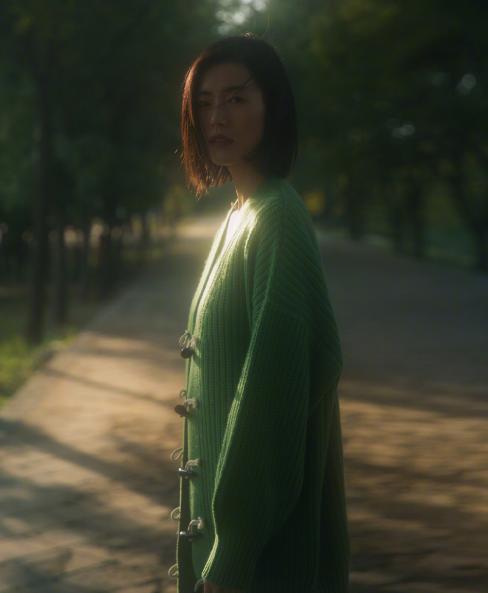 为什么有些人看上去很凶?三招教你弱化冷感,晋升“气场型”美女