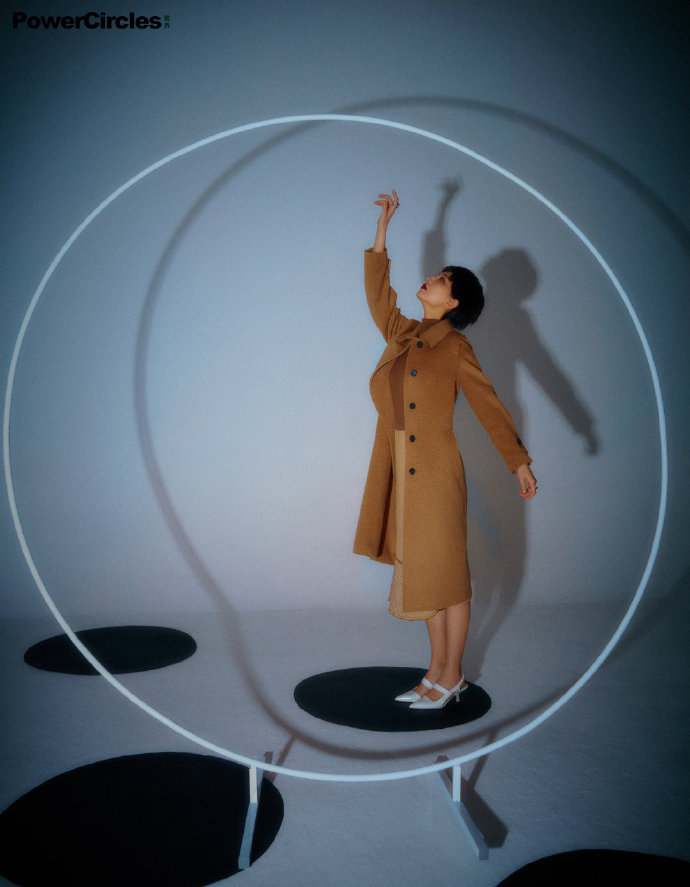 思加图秋星空单鞋,思加图松糕鞋小白鞋