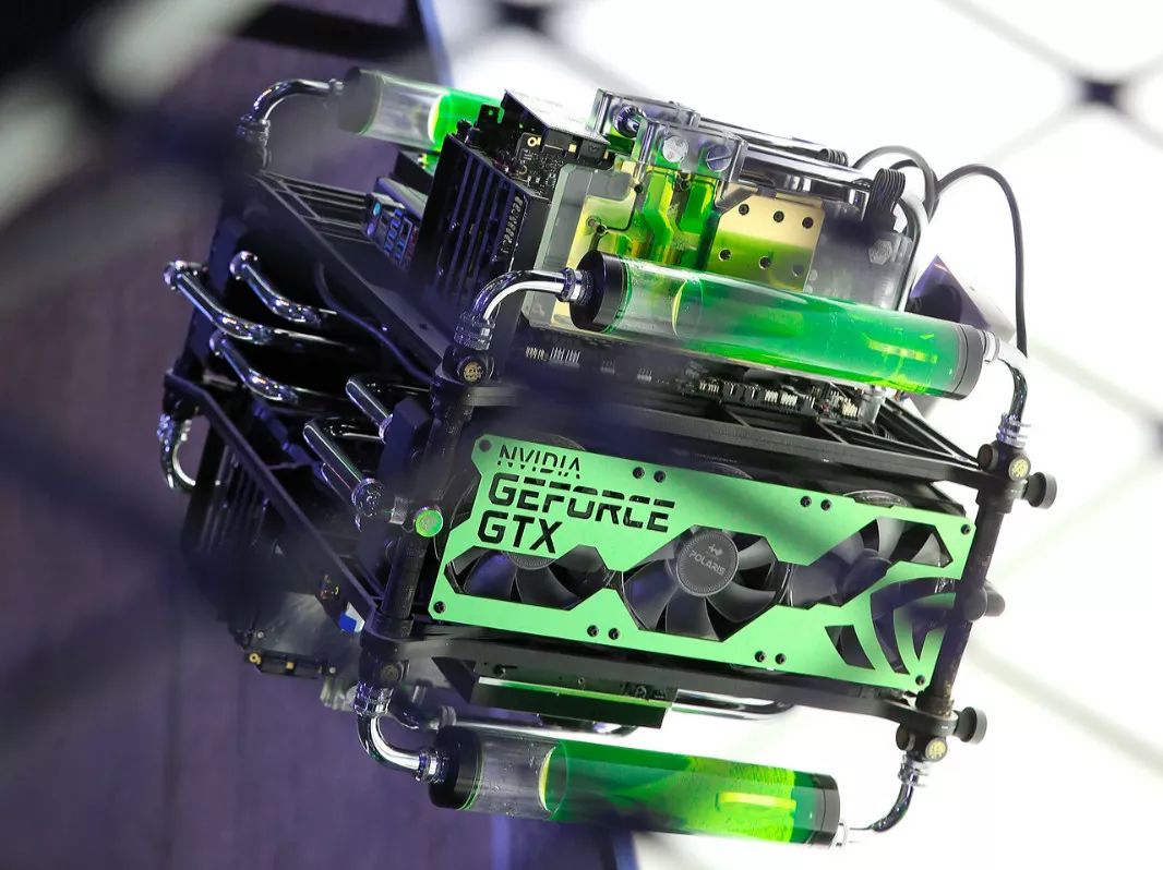 50万人民币的电脑主机,1000万人民币的电脑主机