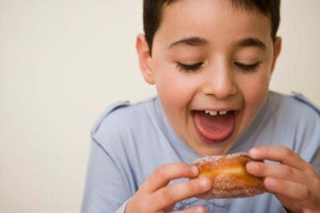 儿童食物中毒吃什么好,一顿饭祖孙吃完中毒