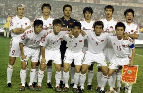 中国足球最强守门员,中国足球守门员喝水