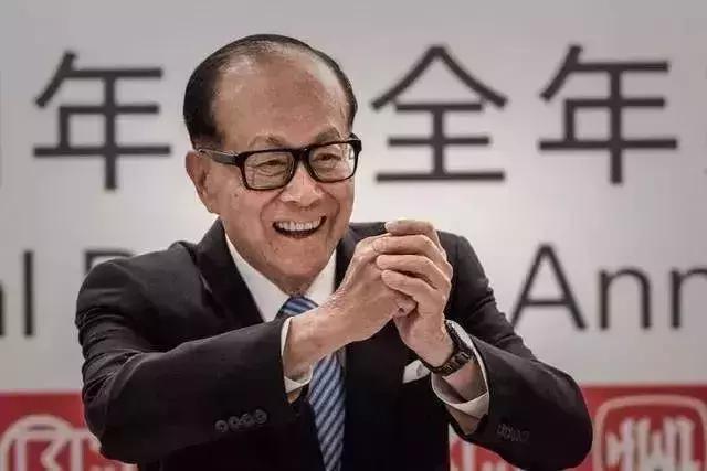 李嘉诚貔貅阵,李嘉诚办公室摆88只貔貅