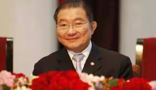 卖抗生素赚6000万，卖啤酒赚7亿，深挖6大富豪的致富秘诀