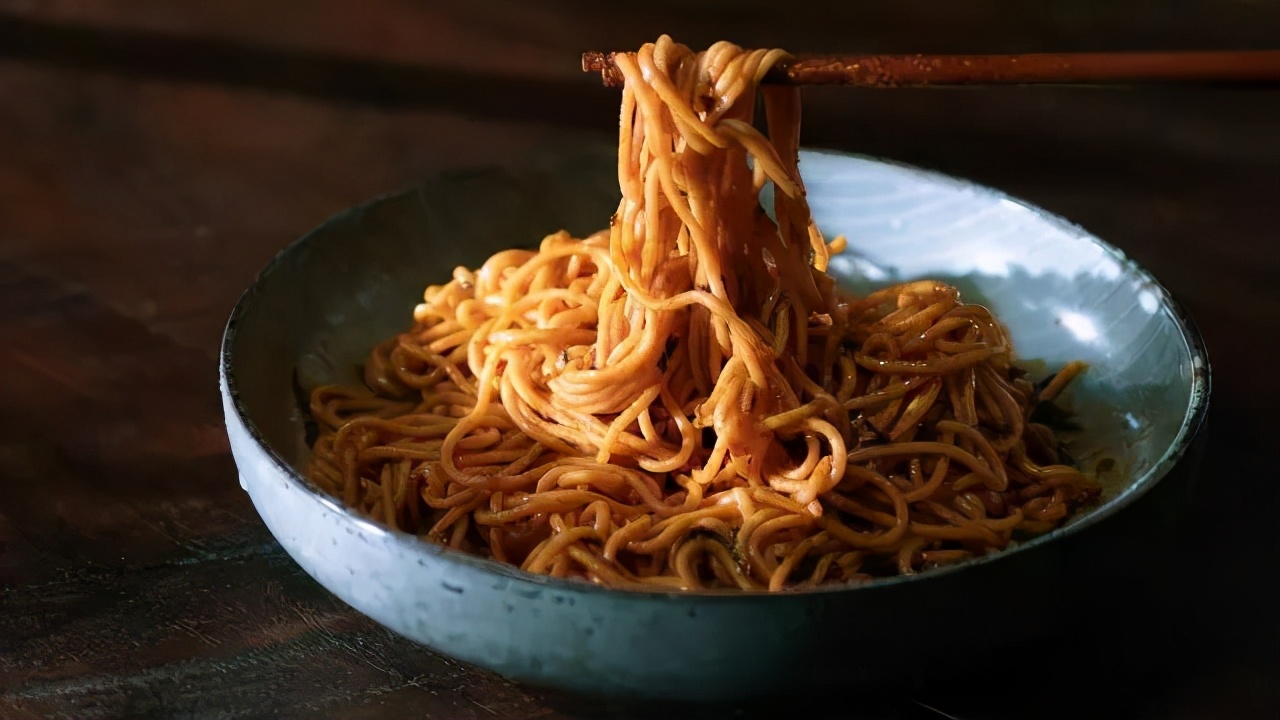 一碗面燃面,一碗燃起来的拌面