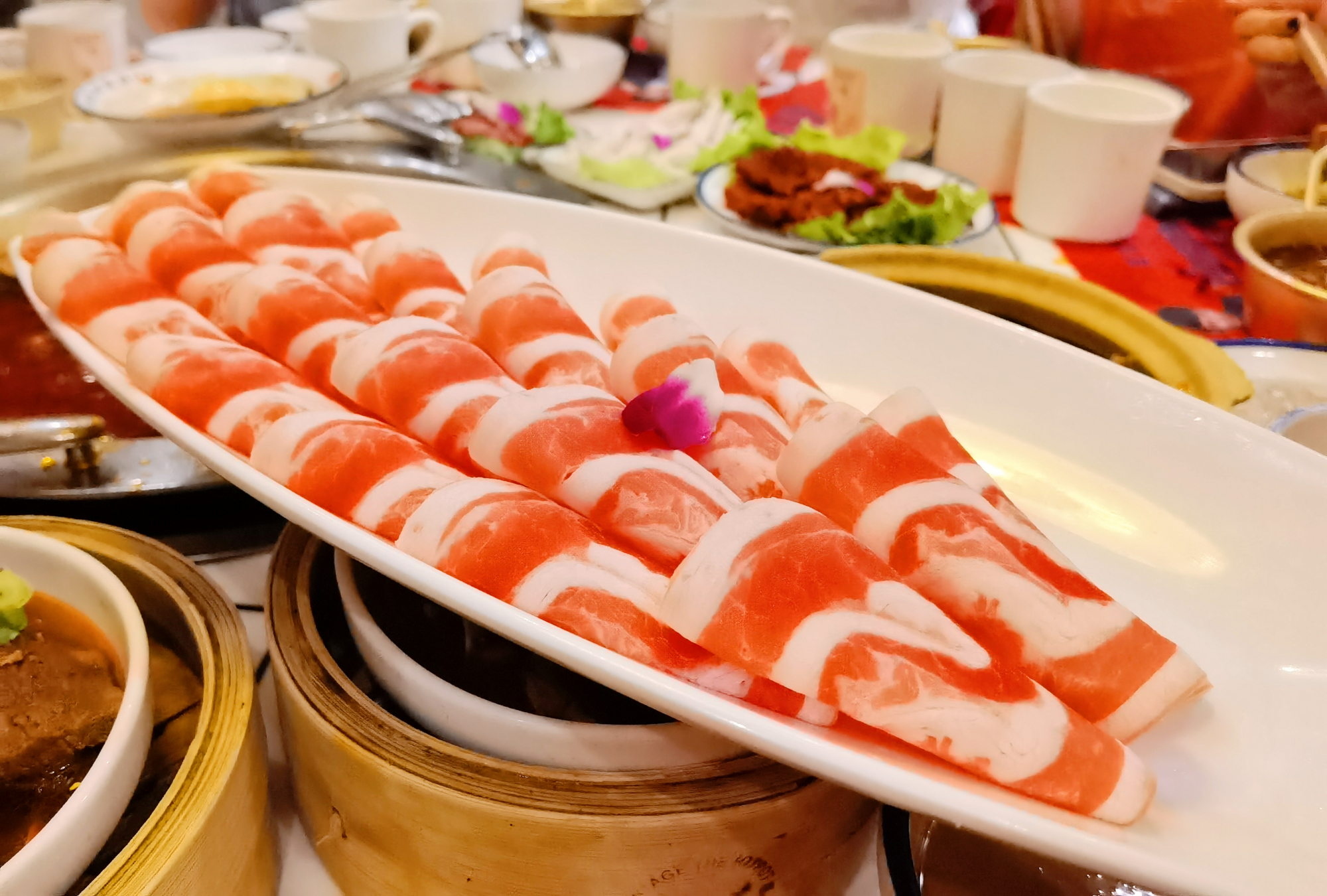 叶一茜朱桢祝贺贤合庄视频,陈赫叶一茜朱桢火锅店还开吗