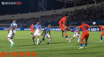 张雷判罚惹争议,张雷点球