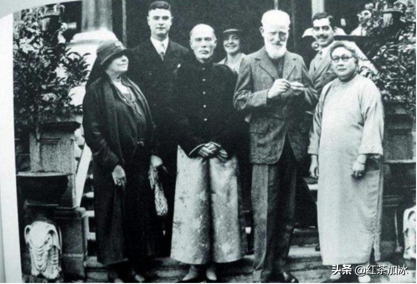 澳门赌王的发家史何鸿燊,何鸿燊发迹史全集