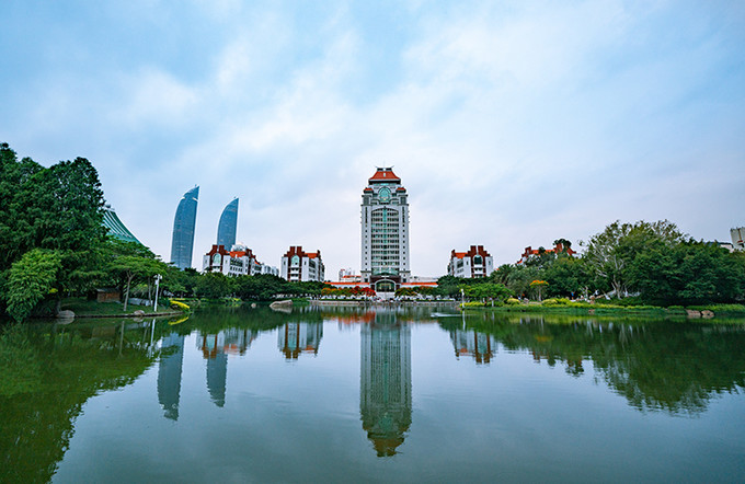 厦大鼓浪屿福建土楼旅游攻略,先去厦门大学还是先去鼓浪屿