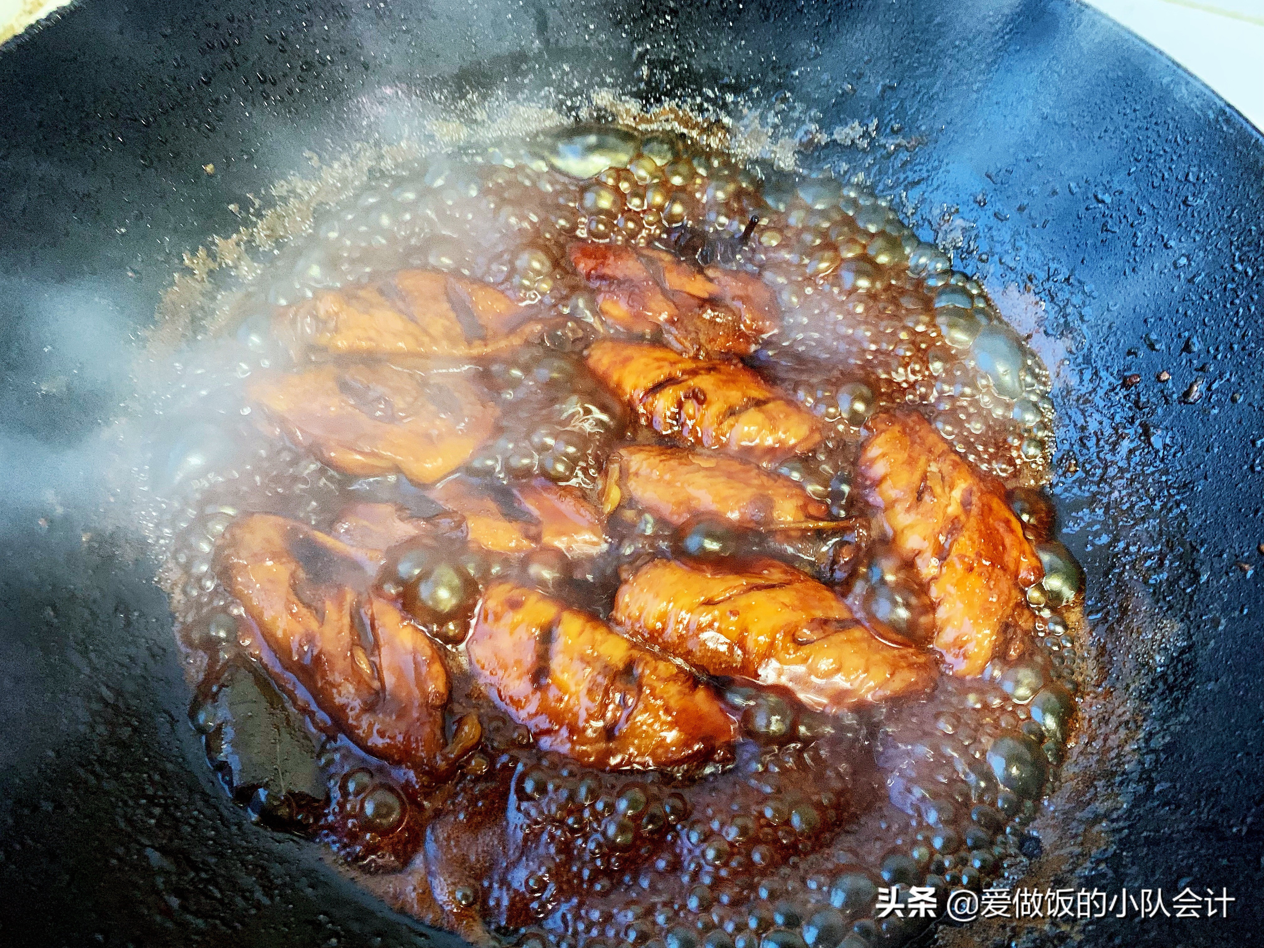 红烧鸡翅炒的太辣了怎么补救,红烧鸡翅糖放多了发苦怎么办