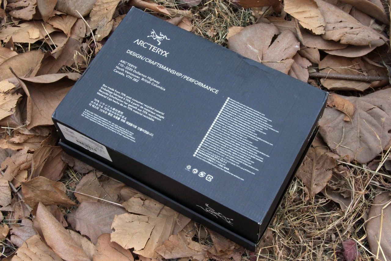 公认脚感最好的户外鞋始祖鸟,始祖鸟越野跑鞋高帮灰色