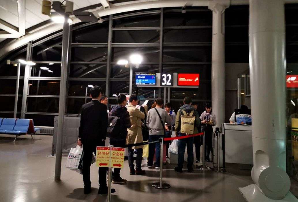 国航里程兑换后影响金卡升级不,国航里程可以给别人兑换机票吗