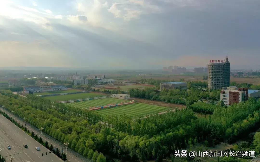 你好，我叫屯留。这是我的新名片，请接收