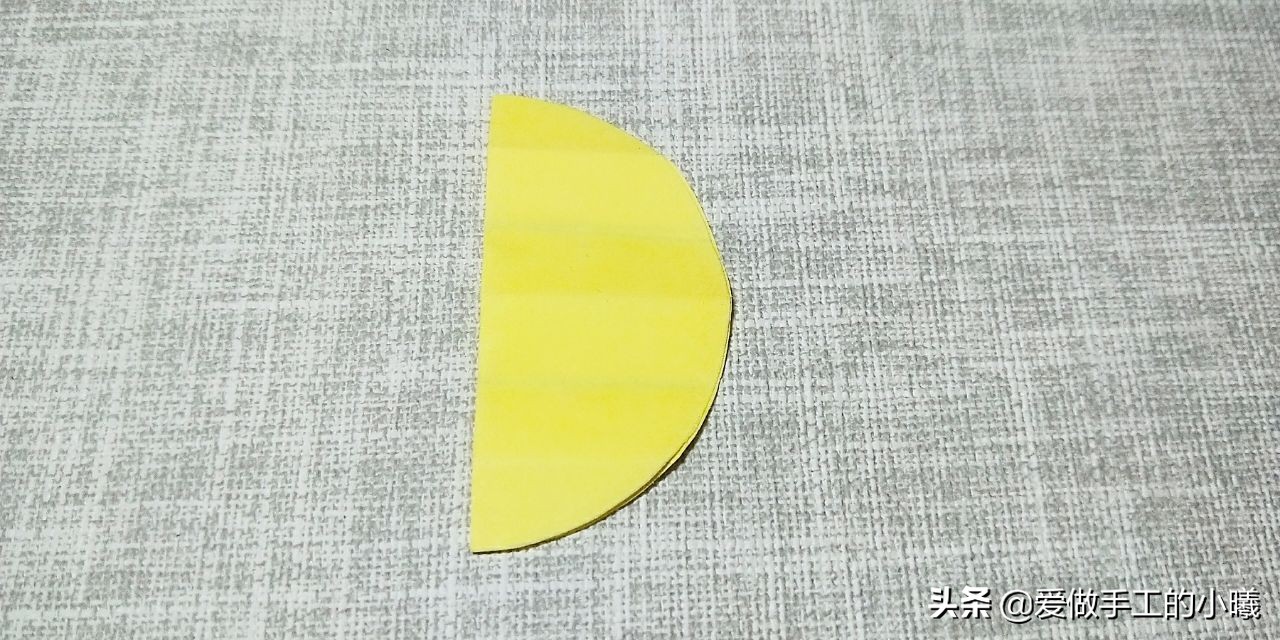 菠萝笔筒折纸图片大全,如何让折纸小菠萝卡住